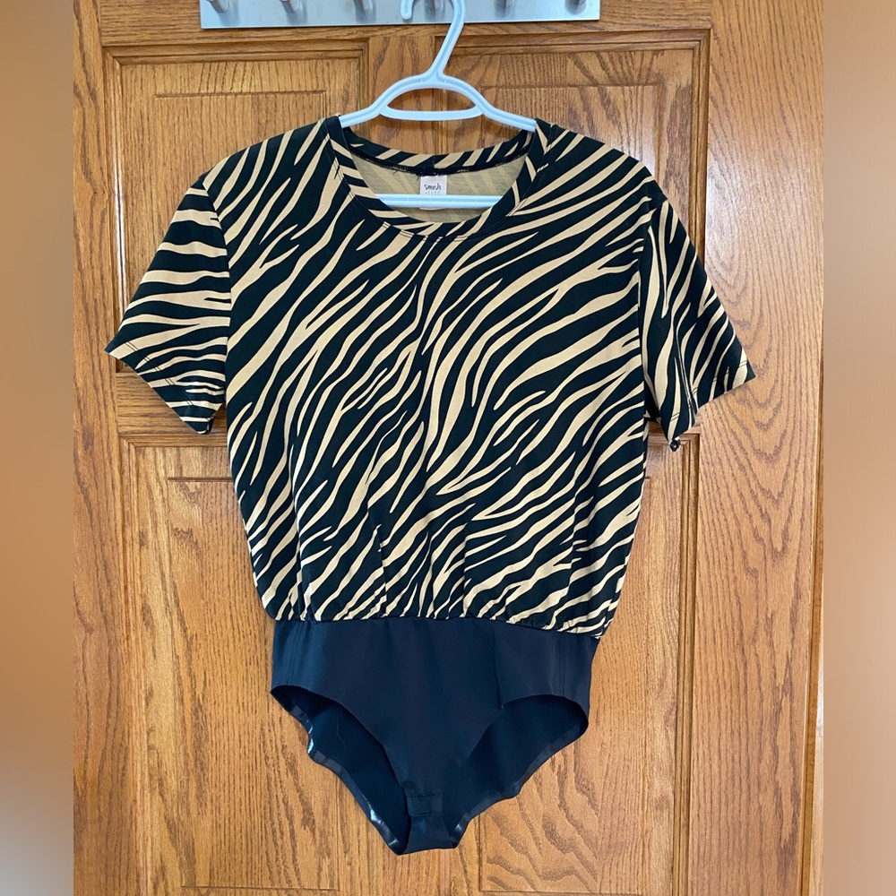 Smash & Tess t-shirt bodysuit BOGO
